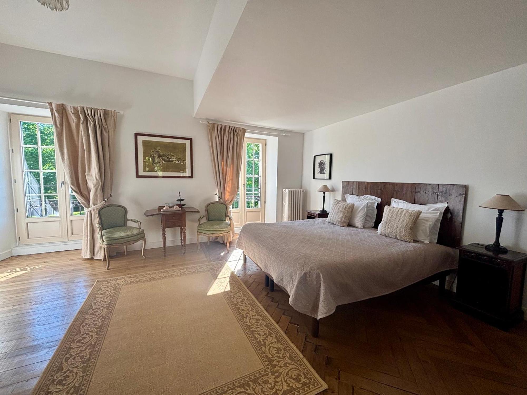 Chateau Du Mesnil Soleil , Gites Et Chambres D'Hotes Damblainville Exterior photo